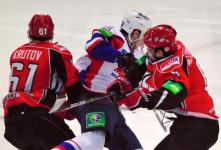 матч Континентальной Хоккейной Лиги между командами «Автомобилист» и «Металлург»